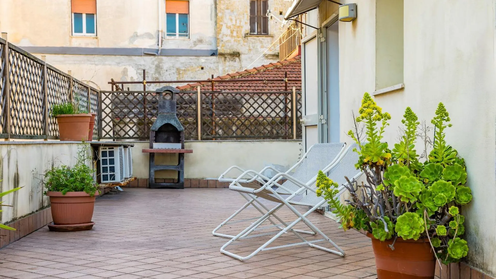Casa Al Rettifilo Con Terrazzo By Wonderful Italy Apartamento Nápoles Itália
