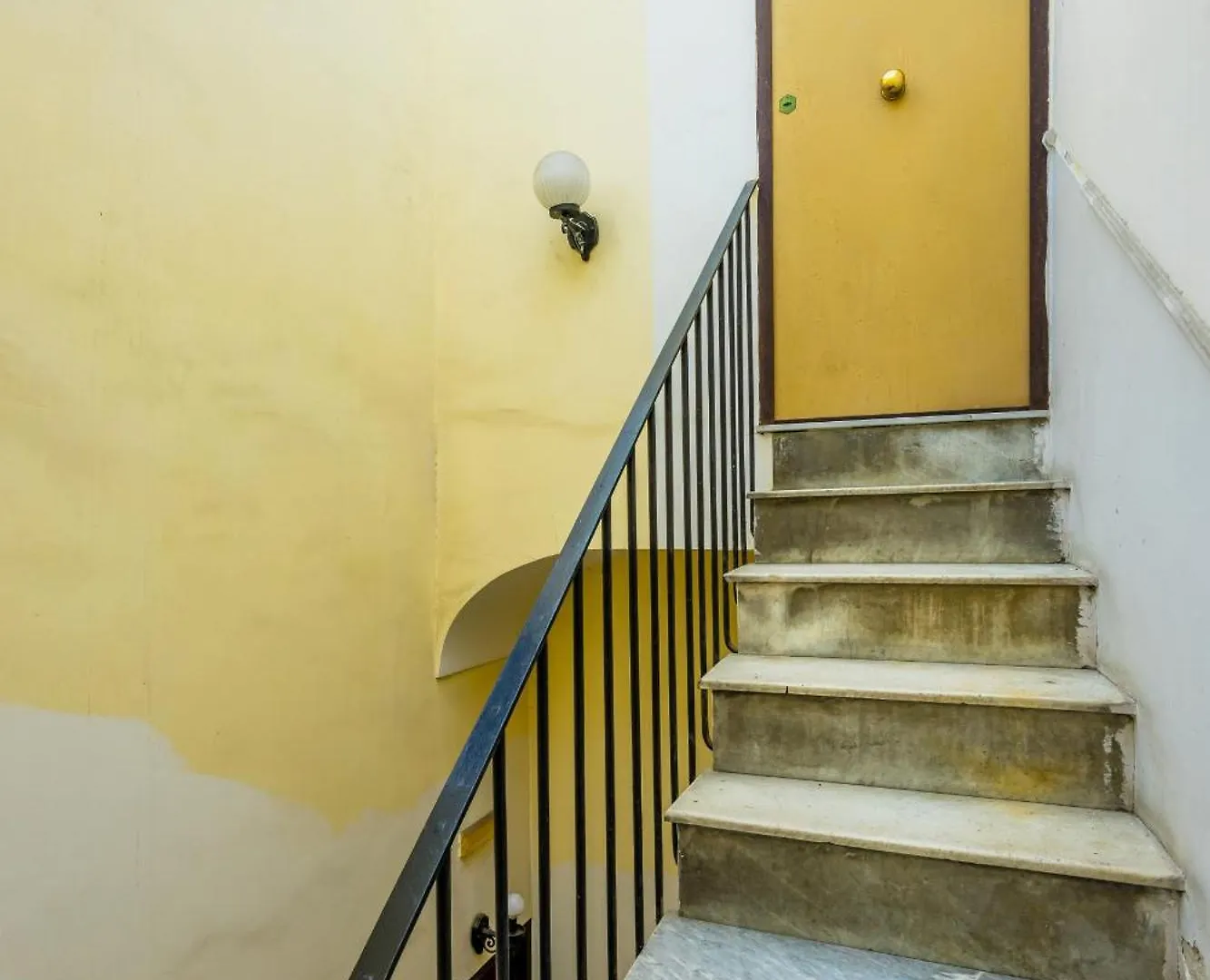 شقة Casa Al Rettifilo Con Terrazzo By Wonderful Italy نابولي إيطاليا