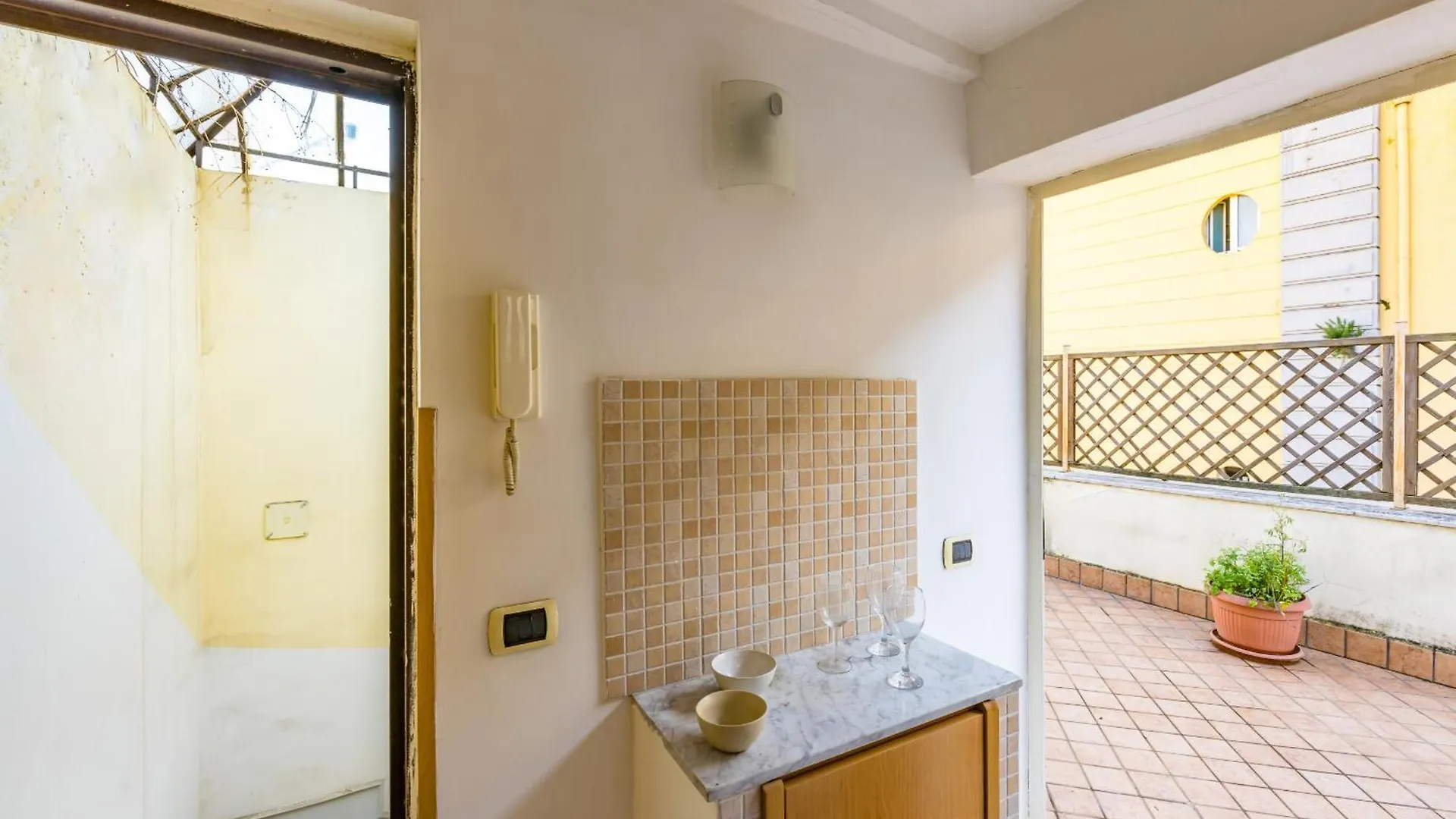 شقة Casa Al Rettifilo Con Terrazzo By Wonderful Italy نابولي
