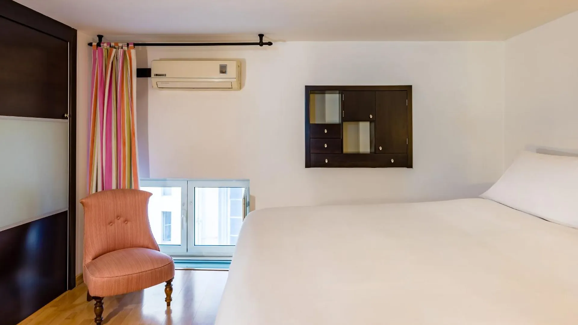 شقة Casa Al Rettifilo Con Terrazzo By Wonderful Italy نابولي
